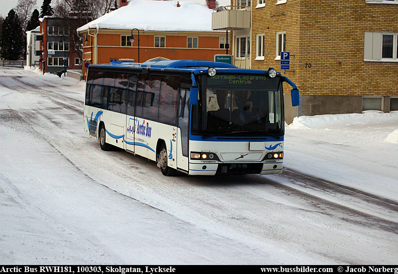 arcticbus_rwh181_lycksele_100303.jpg