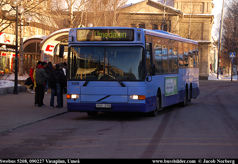 swebus_5208_ume_090227.jpg