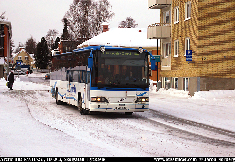 arcticbus_rwh322_lycksele_100303.jpg