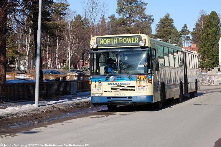 skelleftebuss_121_skellefte_070327.jpg