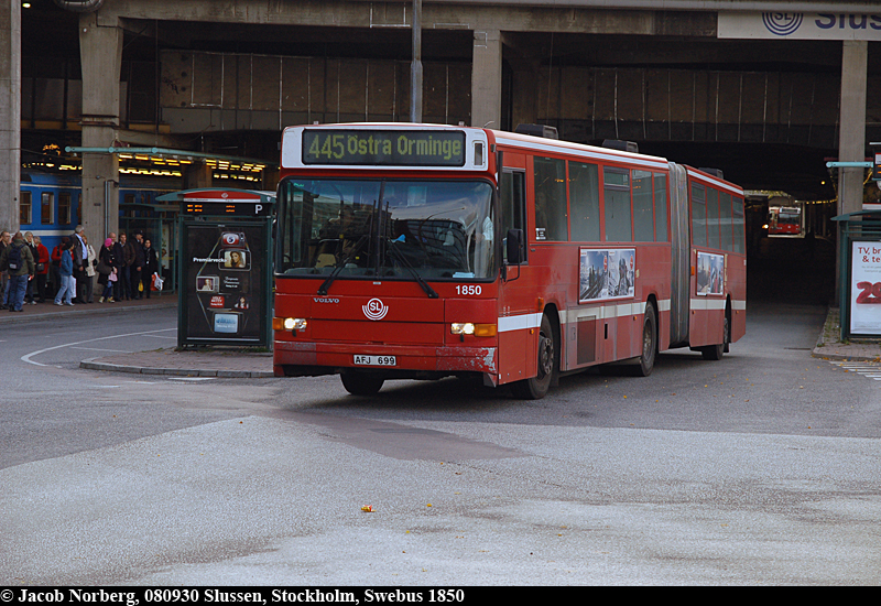 swebus_1850_slussen_080930.jpg